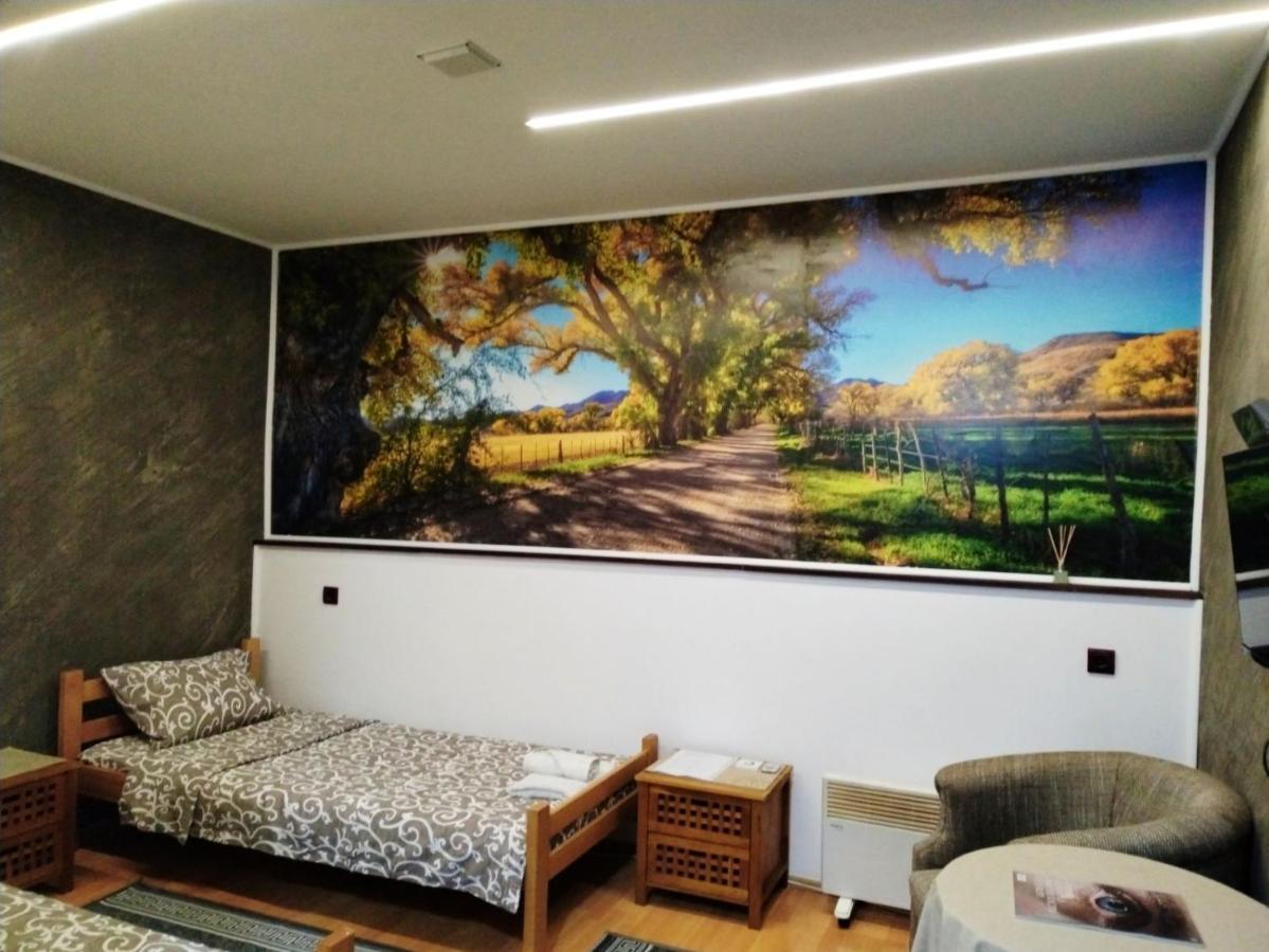 Fun Rooms Sobe Prenociste Borca Exterior photo
