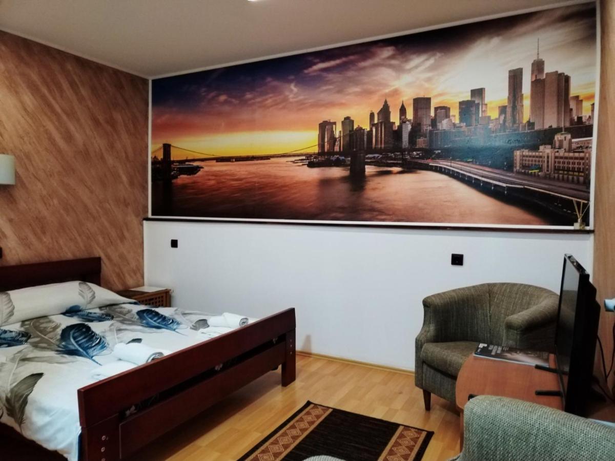 Fun Rooms Sobe Prenociste Borca Exterior photo