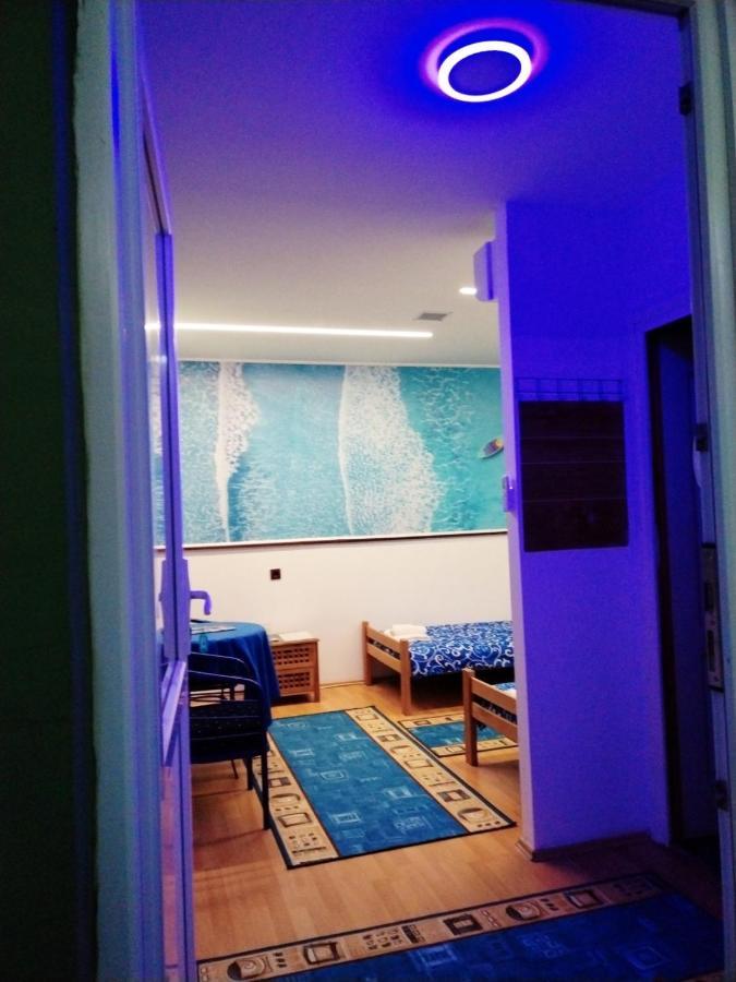 Fun Rooms Sobe Prenociste Borca Exterior photo